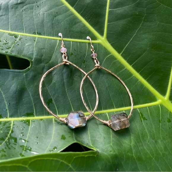 NEW GOLD FILLED HOOPS W/ LABRADORITE + SUNSTONE. Rose gold cuff Tahitian Pearl! - Picture 7 of 9